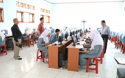 Ingin Langsung Bekerja Setelah Lulus SMK? Kuasai Skill/Keterampilan Dasar yang Harus Dimiliki oleh Lulusan SMK
