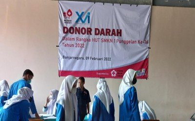 Donor Darah di SMK Negeri 1 Punggelan