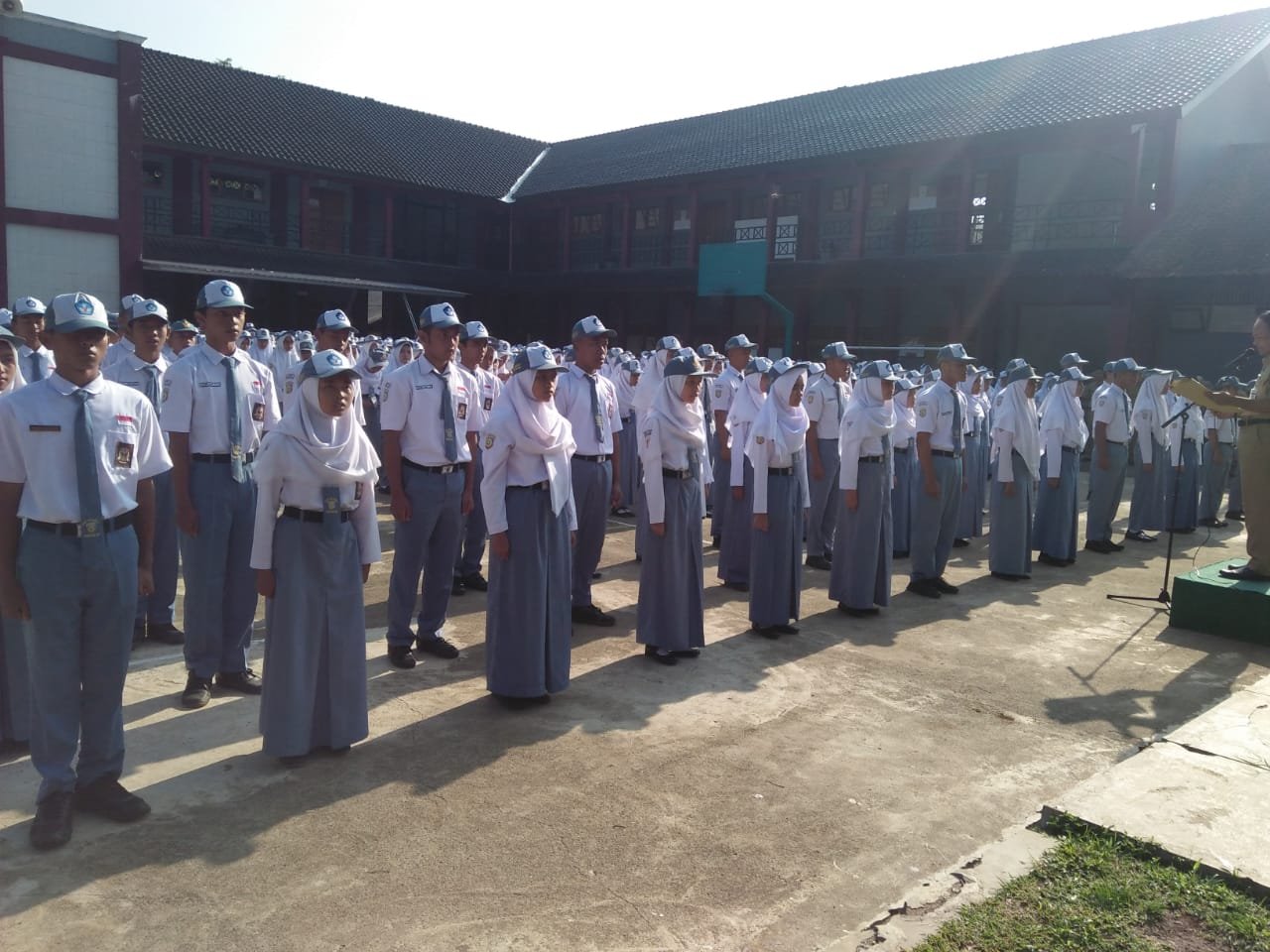 mpksmkn1punggelan.sch.id